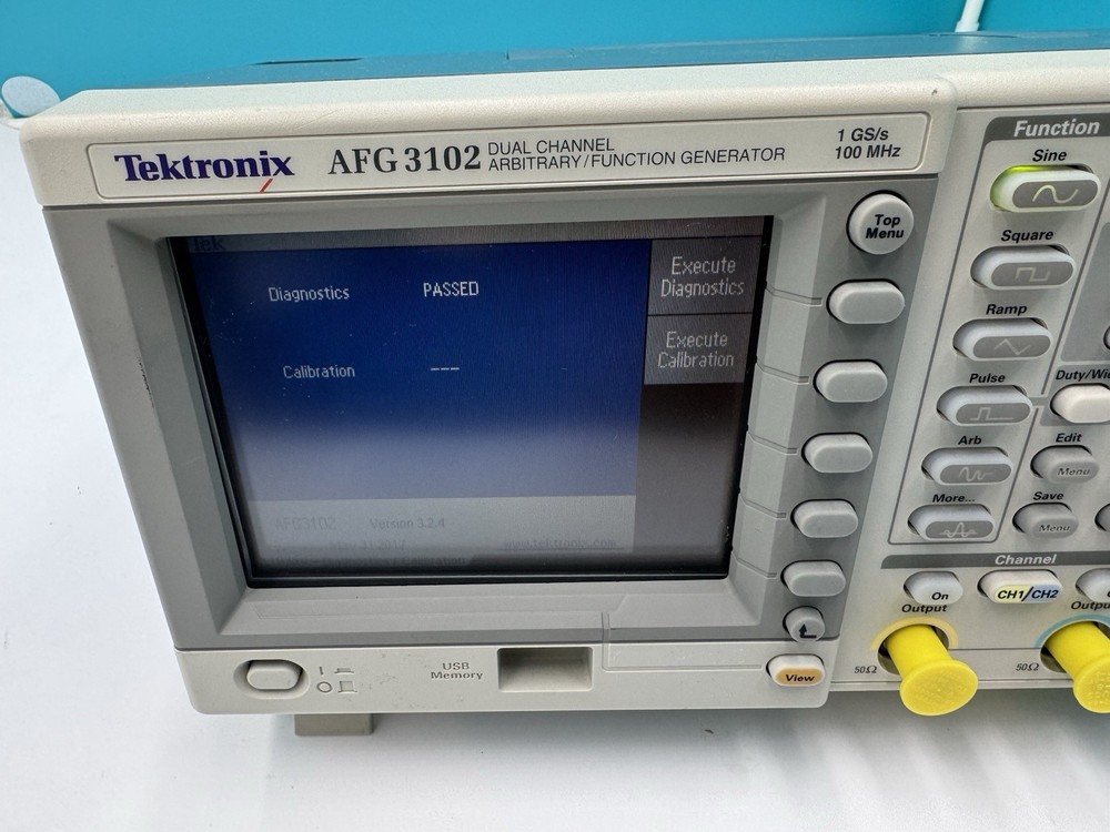 Tektronix AFG3102 Dual Channel Arbitrary/Function Generator 100MHz