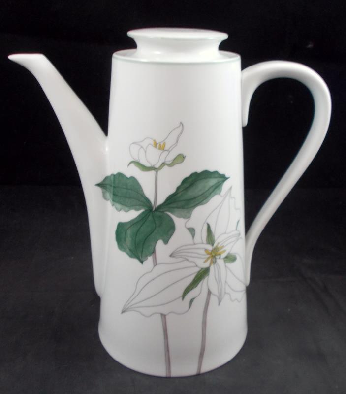 Block Trillium Coffee Pot with Lid