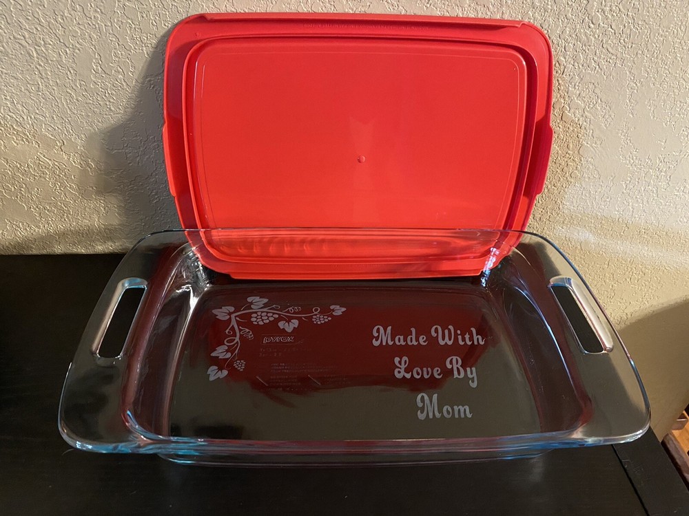 pyrex casserole dish with lid