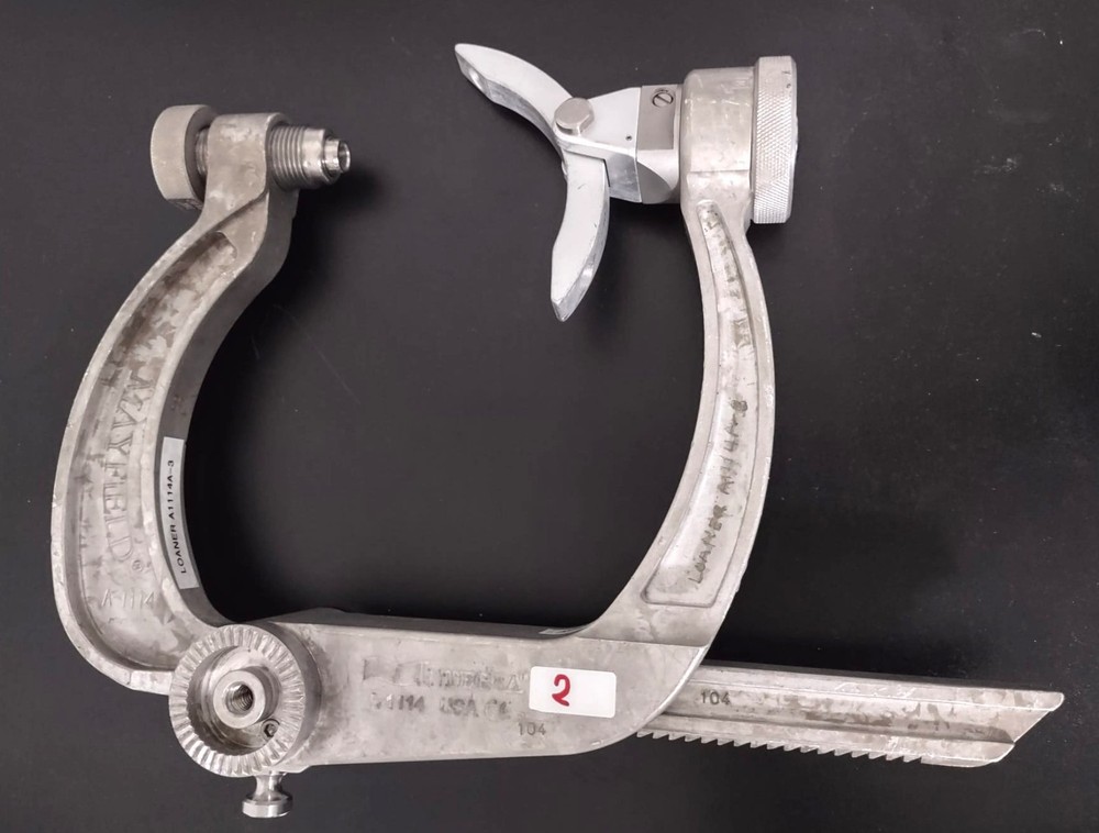 INTEGRA MAYFIELD A1114 Skull Clamp