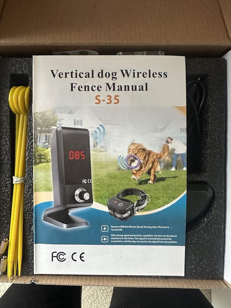 Vertical wireless dog fence
