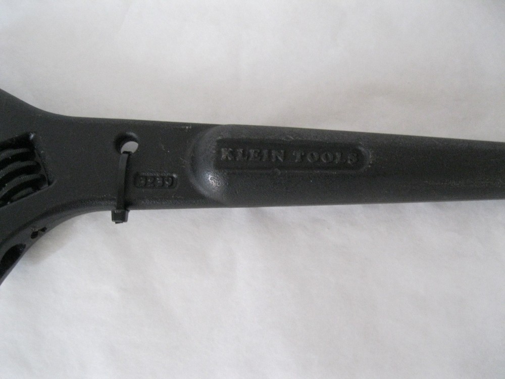 New Klein Tool 16' Adjustable Erection Spud Wrench w/Tether Hole