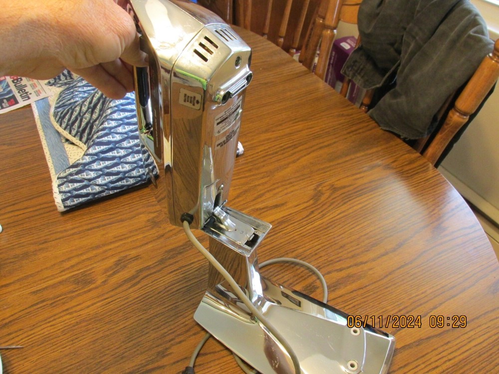 Hamilton Beach CounterTop Mixer #40-5 Chrome NO BEATERS 9spd+Timer+Turntable