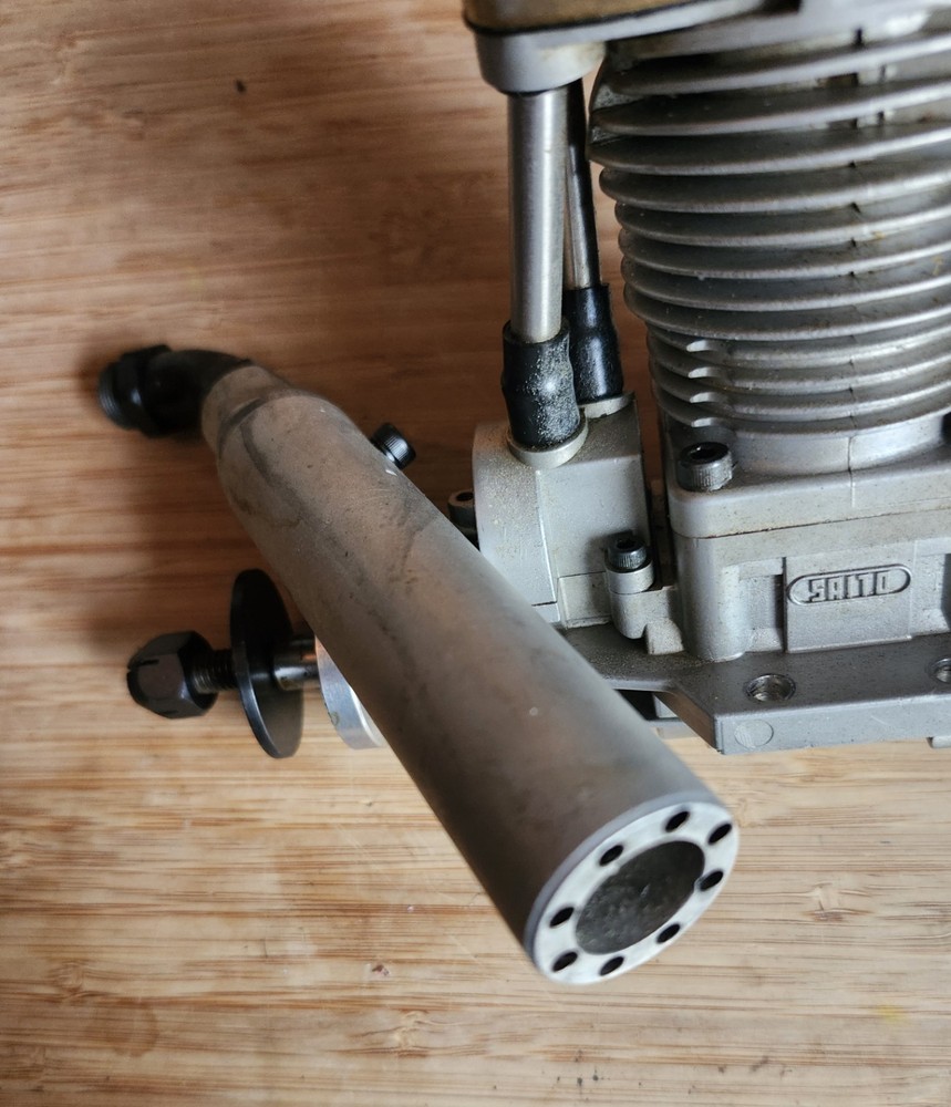 SAITO FA-120S 4 Stroke Hemi Glow Engine. 20cc