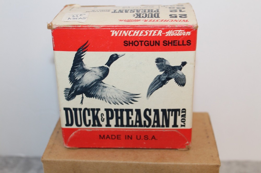 Vintage WINCHESTER DUCK & PHEASANT Load 12 Ga. Shotgun Shell ( EMPTY BOX )