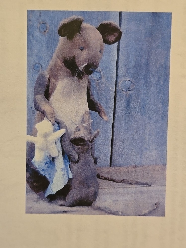 Judi Lynn Designs Pick Me Up Mama Mouse Mouseling Pattern