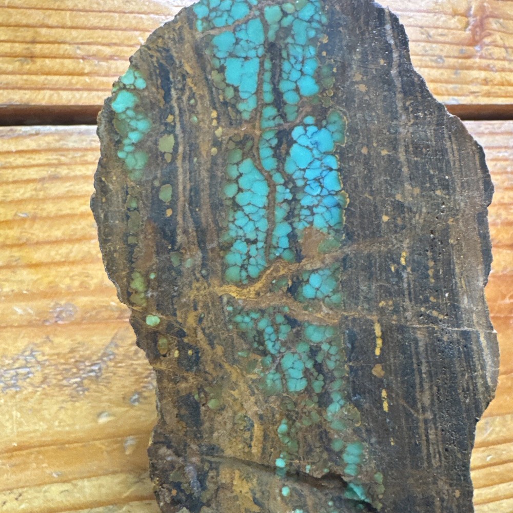 Natural Hubei Green Spider Web Pattern Two Pound , One Inch Thick Layer Through