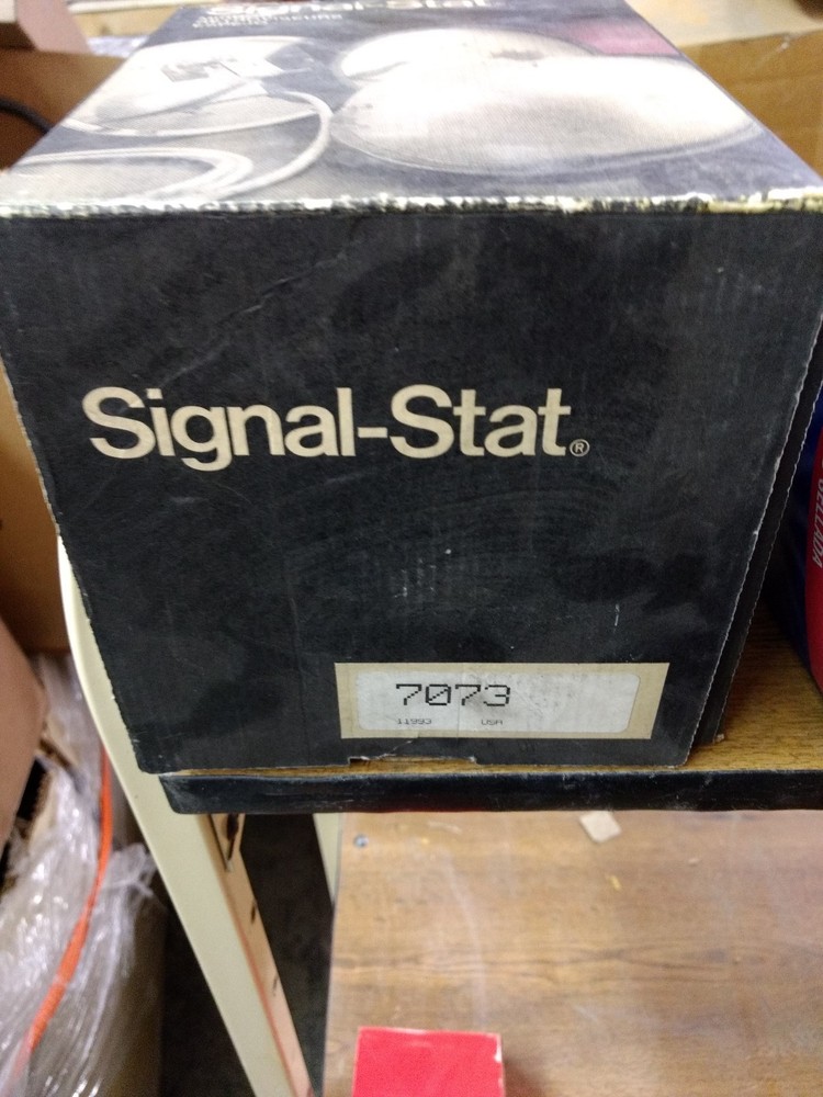Signal Stat 7073 Round Mirror