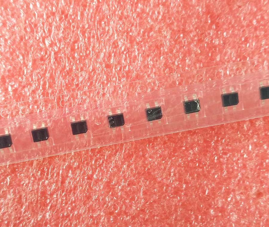 5PCS New QRE1113GR SMD SOP-4 SENSOR