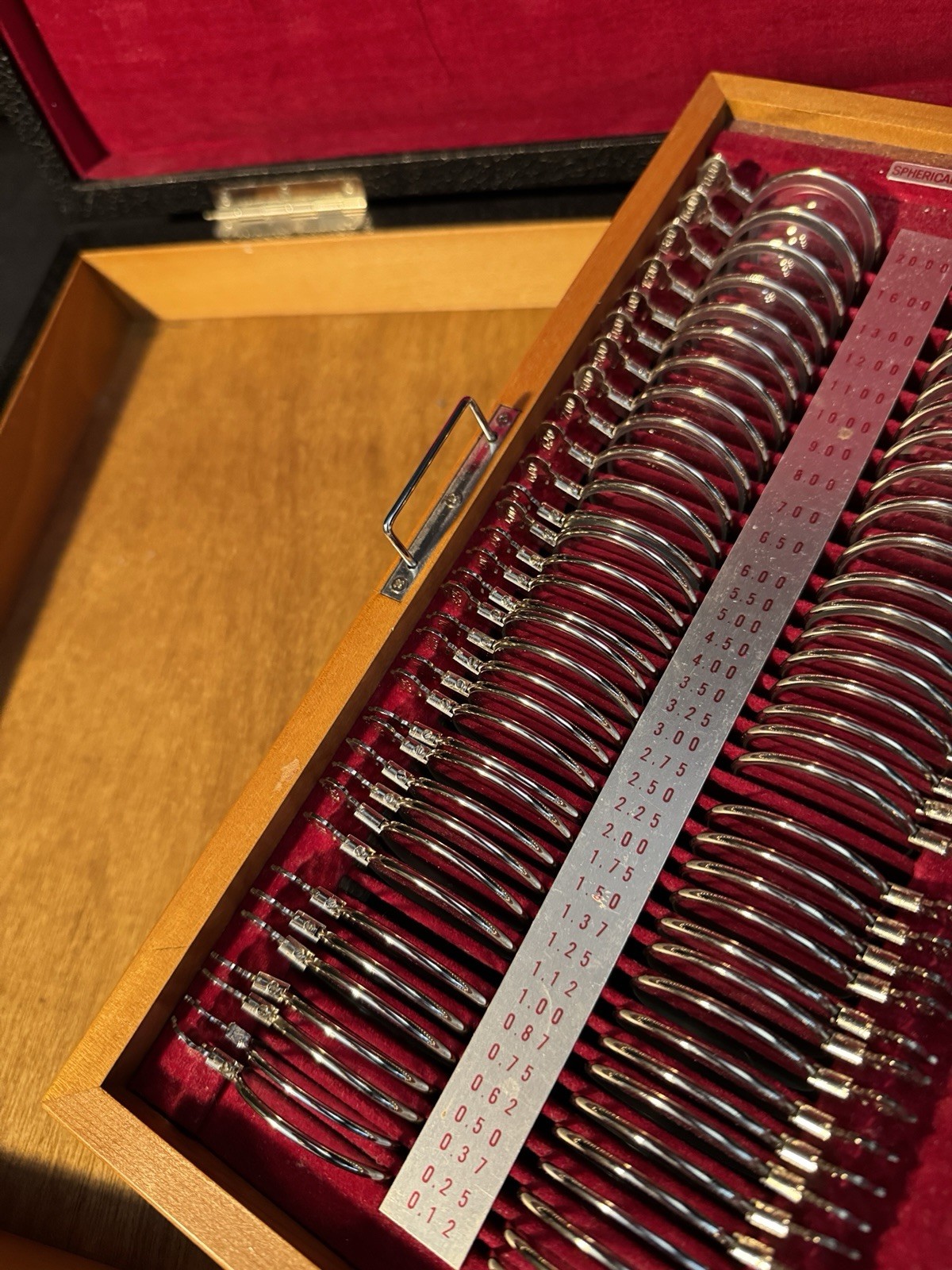 Vintage Optometrist Eye Doctor Trial Lens & Fitting Kit In Locking Case