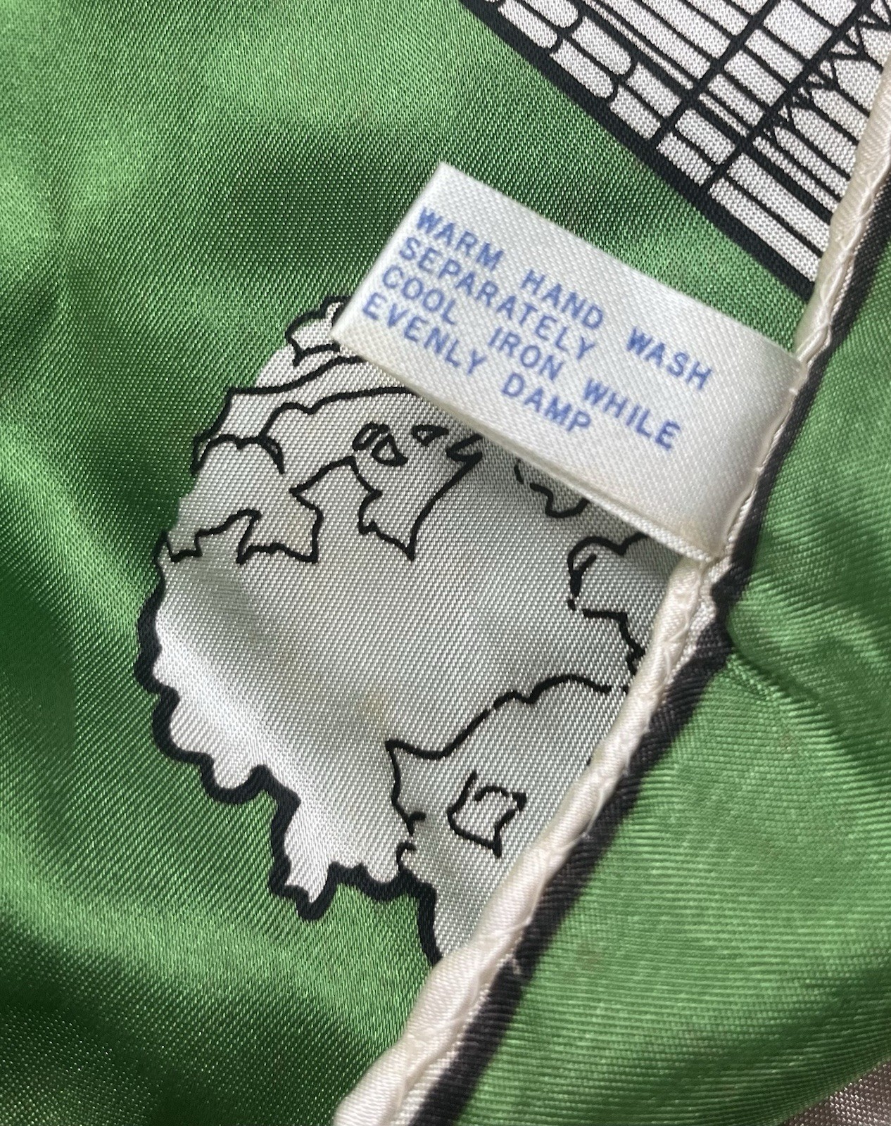 Carey Masters Scarf Vintage London Scenes Souvenir Acetate Satin, Japan, 31"