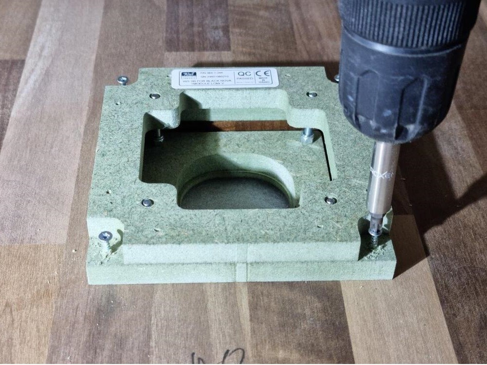 Wall-Smart 084-1-246 Solid Surface Mount for Black Nova 1Module Low Voltage