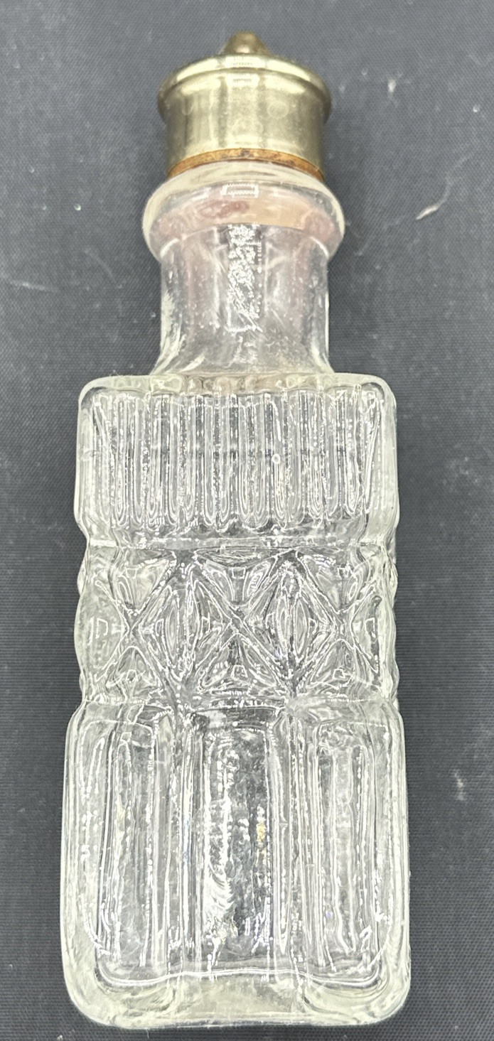 Footed 19th century silverplated cruet (maybe) Charles Ellis & Co w/ 3 Bottles