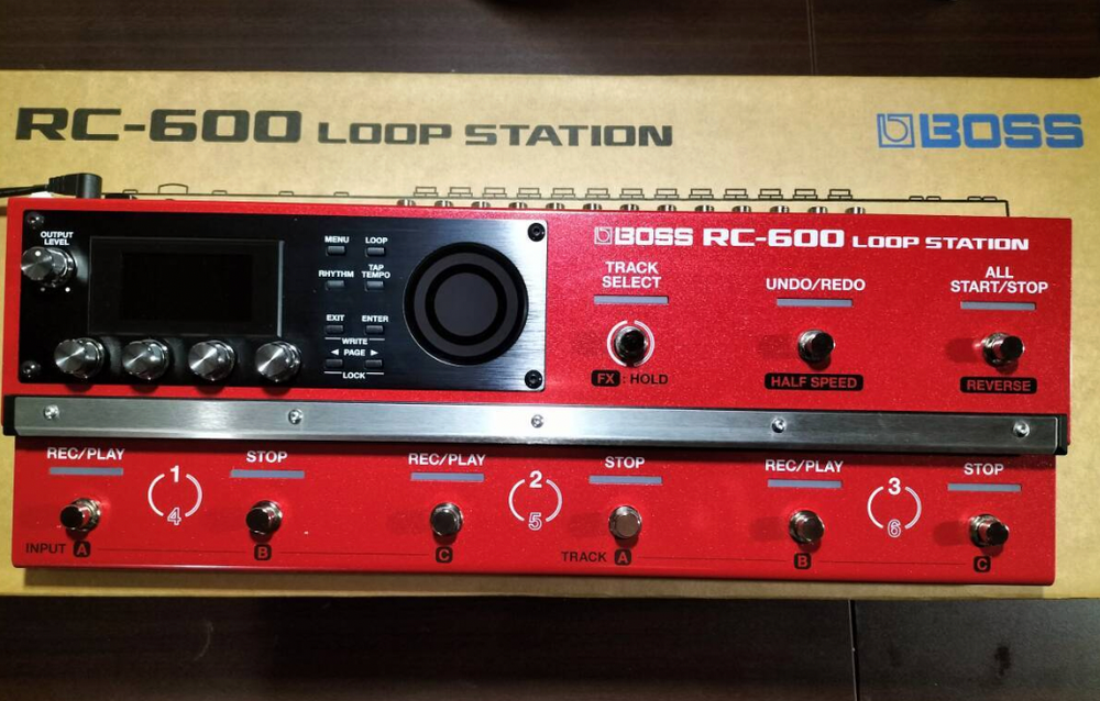 BOSS RC-600 Loop Station Looper Sequencer Near Mint With Adapter