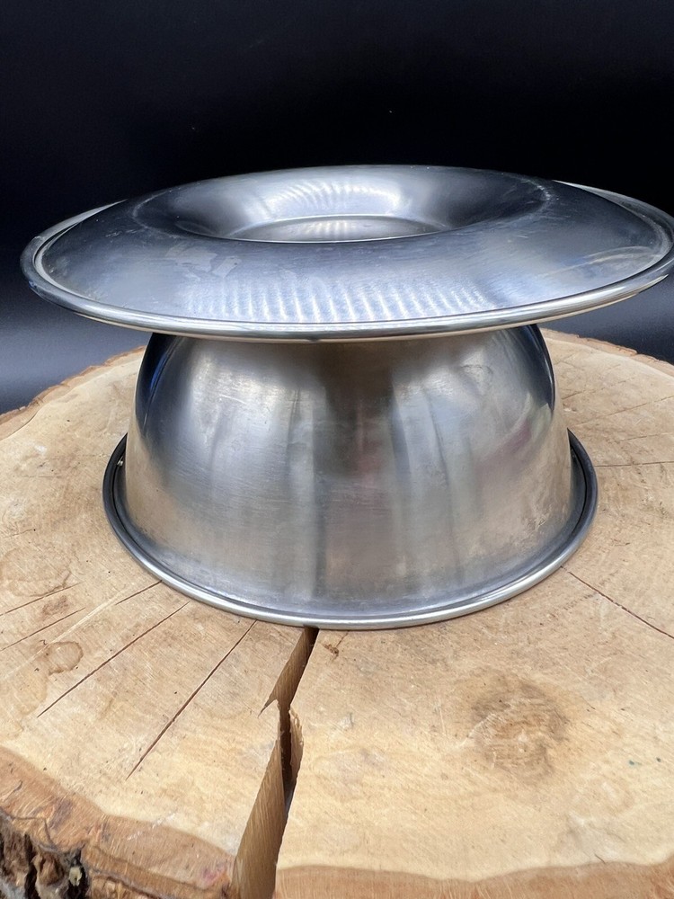 Oneida 18/8 Stainless Footed Bowl