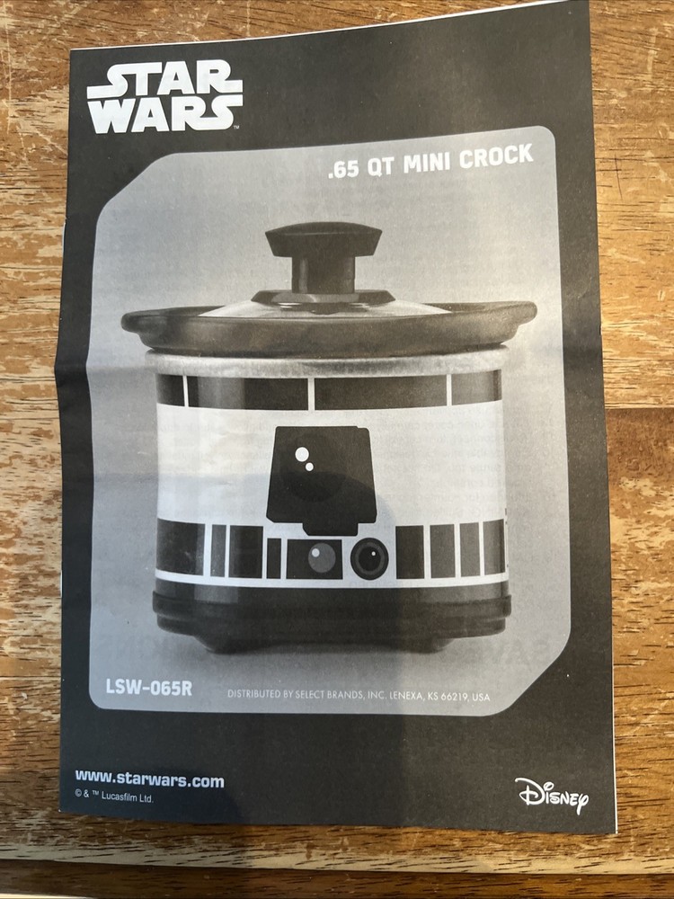 Star Wars .65 Quart Mini Crock R2-D2 Edition Removable Stoneware Never Used