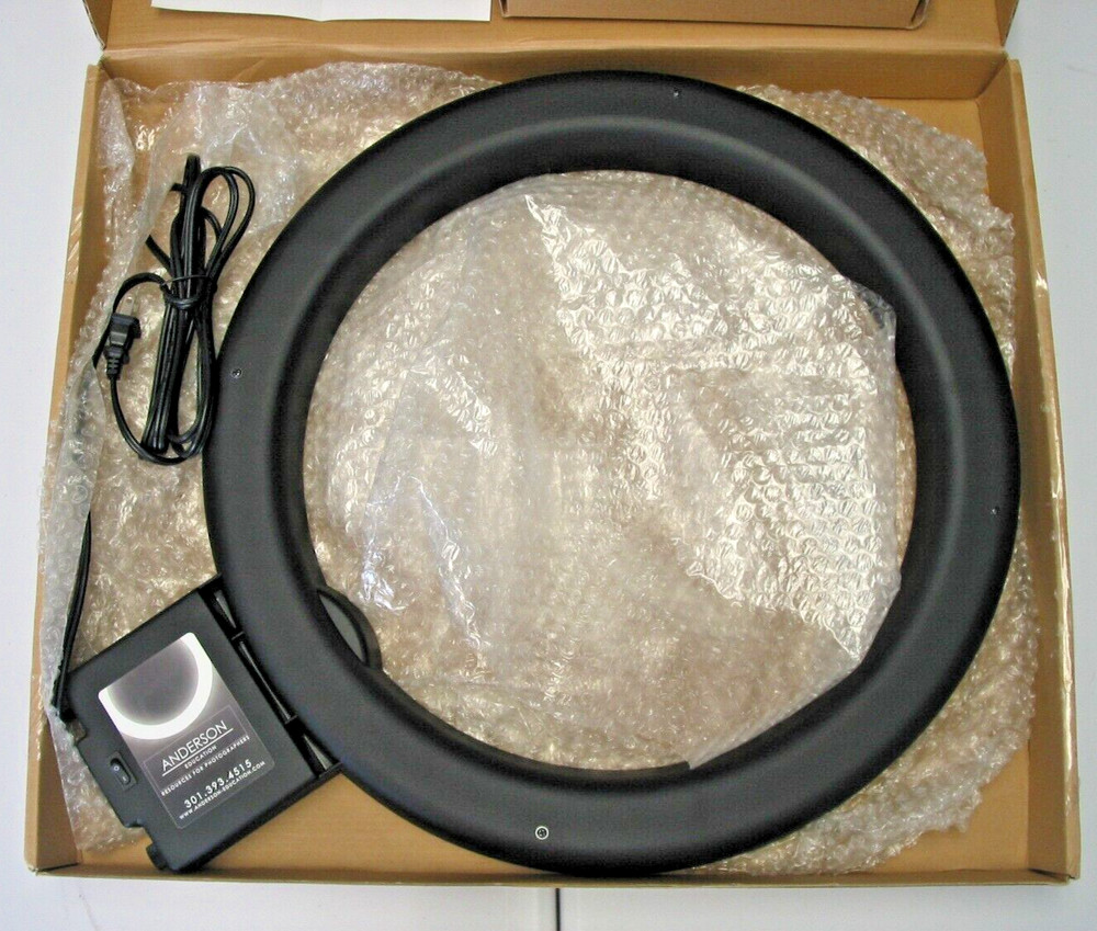 Anderson 18" diameter Fluorescent Studio Ring Lighting w/Flexible Stand