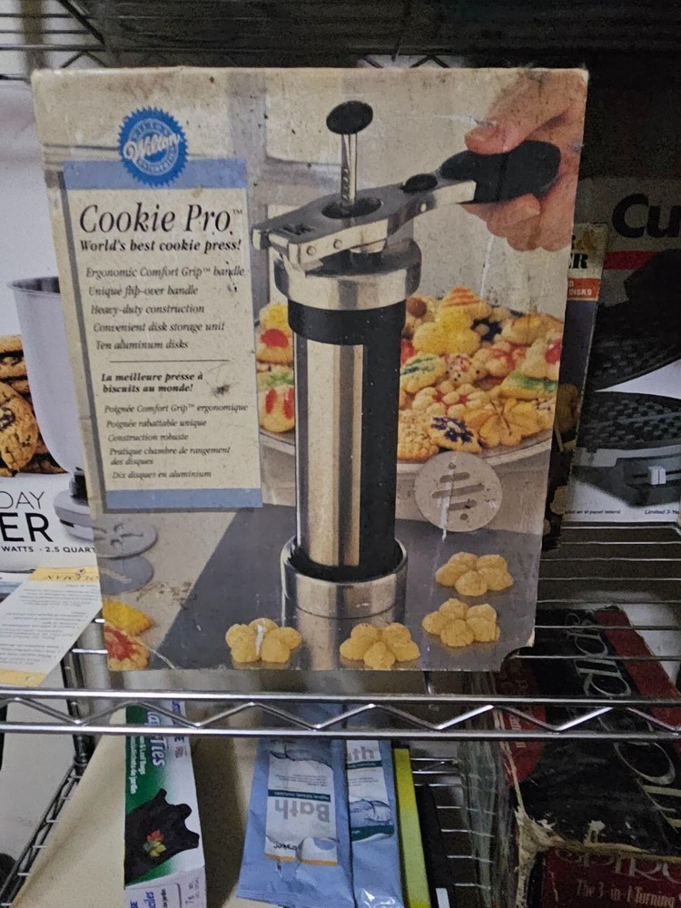 NWT. Wilson Cookie Pro ULTRA NWT