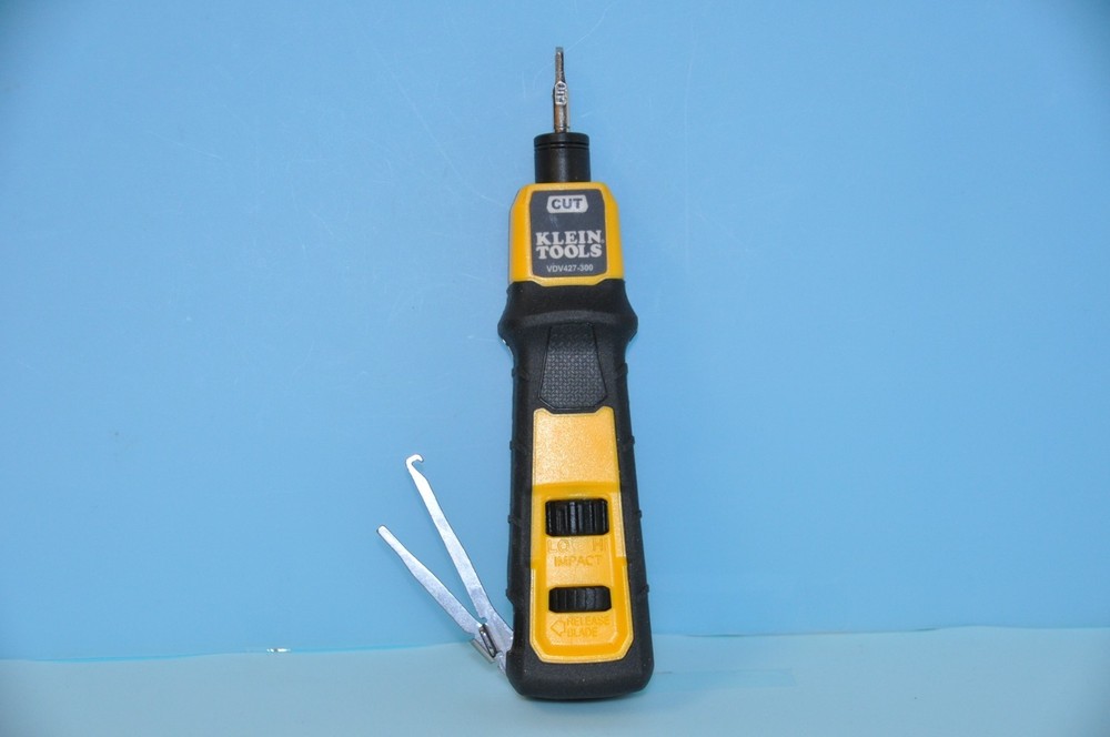 Klein Tools VDV427-300 Impact Punchdown Tool 66/110 Blade
