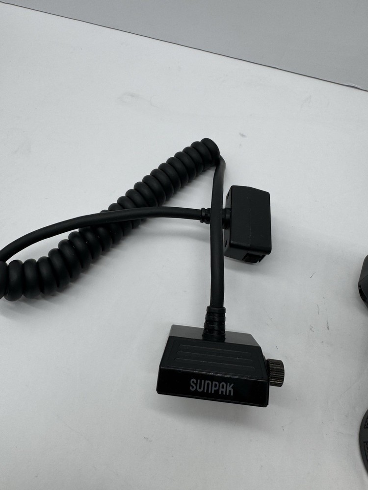Sunpak Auto 622 Pro System Flash w/ Handle & Cord SH-1 Tested Working