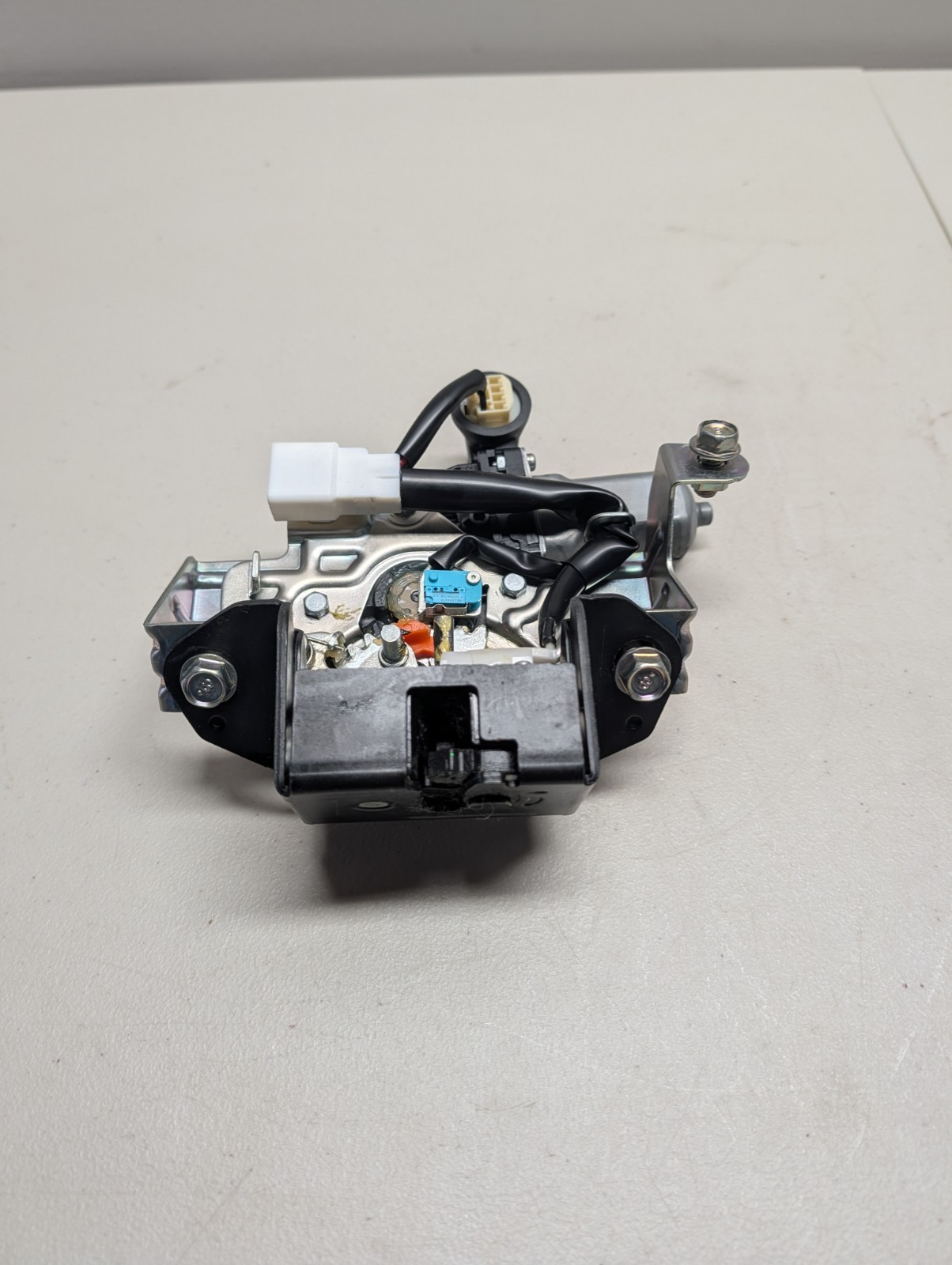 SUBARU FORESTER Liftgate Tailgate Trunk Lock Latch Motor OEM 2014 - 2018 *