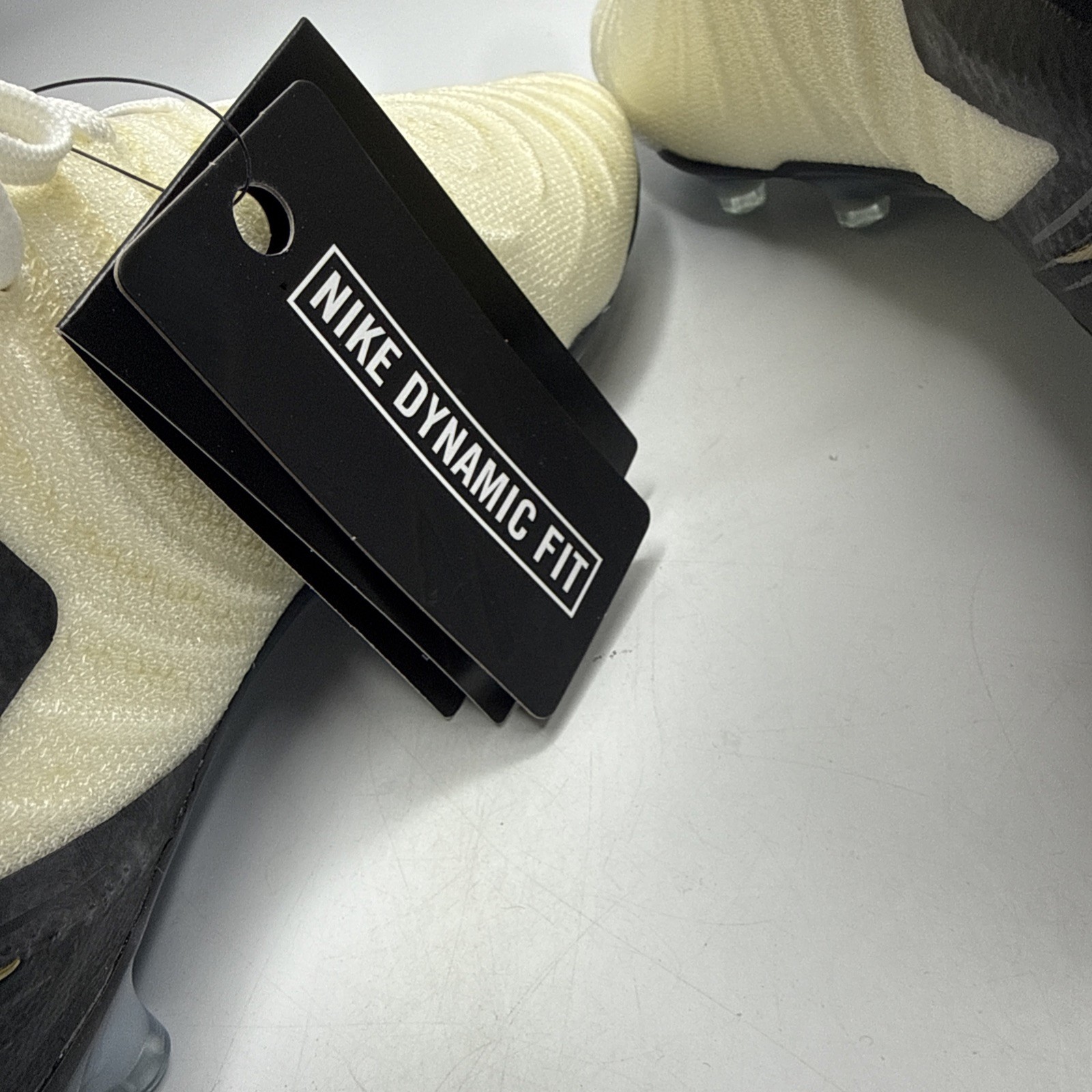 Nike Phantom Luna II Elite AG Men's Size 9.5 Soccer Cleats FQ8932-100 Bosnia