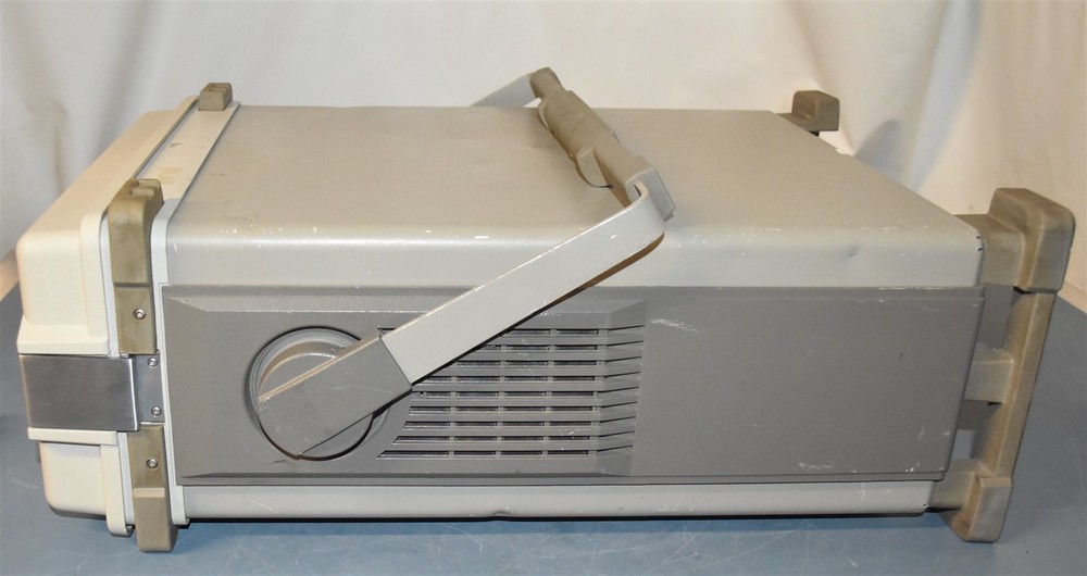 HP 8563E 26.5GHz Spectrum Analyzer