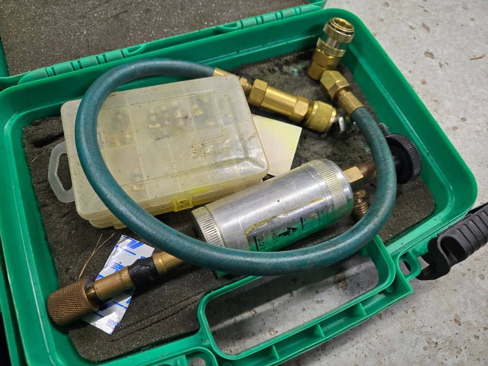 USED TRACERLINE??? LEAK DETECTION KIT TOOLS ???