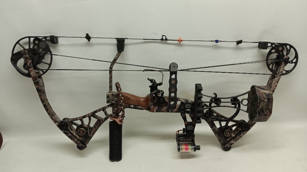 MATTHEWS SOLO CAM SE4 DXT COMPOUND BOW