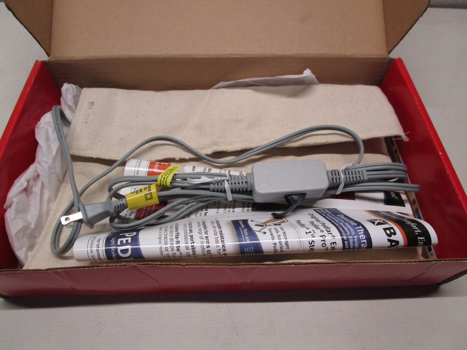 NEW ~ THERMOPHORE Moist Heating Heat Pack Pad Electric 056 Medium 14 x 14 Beige