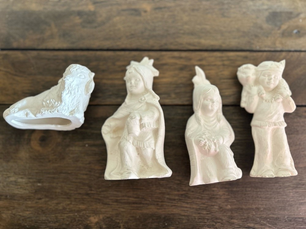 Ceramic Bisque Native American Nativity Set 17 Pc AS IS Feather Damage