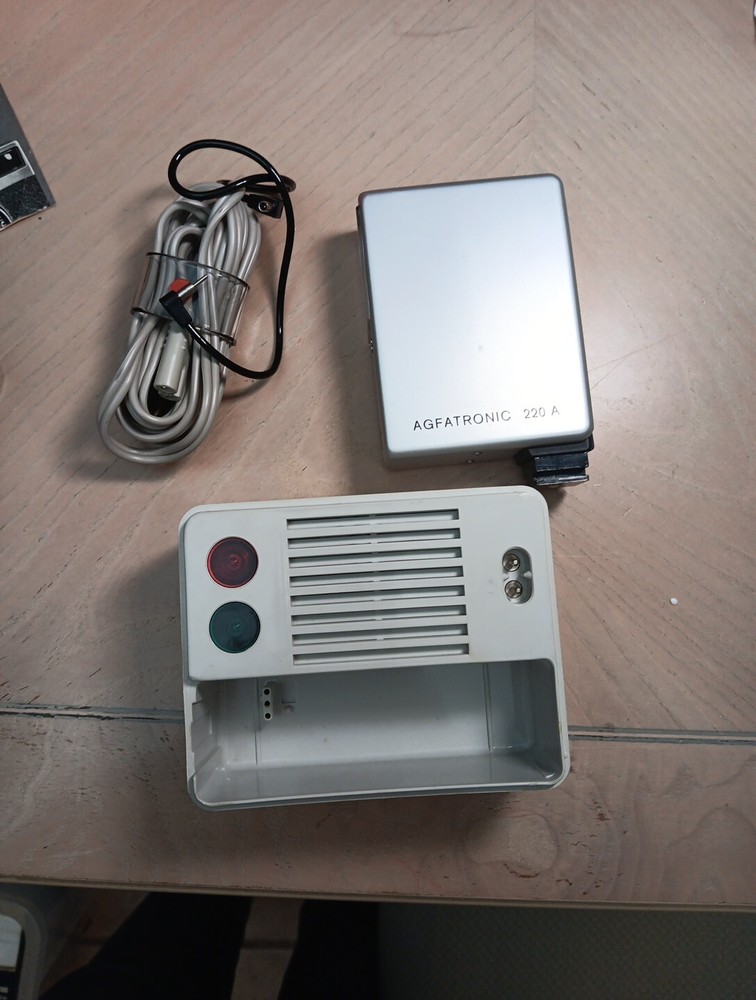 Agfatronic 220 A German Flash With Quick Service