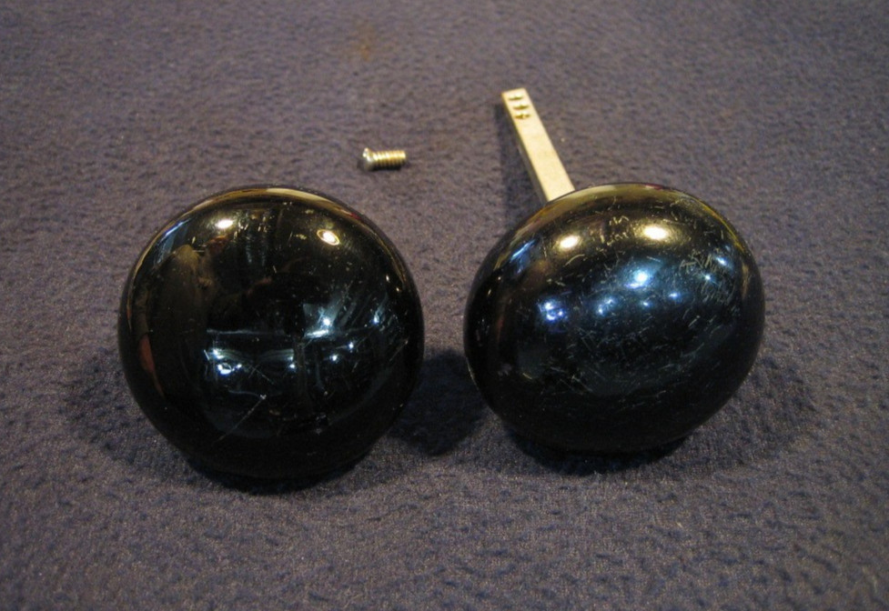 Nice Pair Antique Victorian Jet Black Porcelain Door Knobs 5/8 Shanks - 1890's