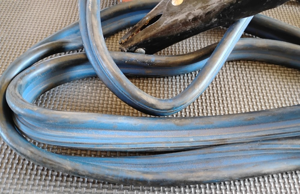 jumper cables
