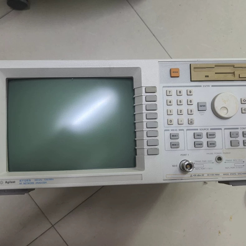 Agilent/HP/Keysight 8712ES RF Network Analyzer 300 kHz-1.3Ghz Fast delivery