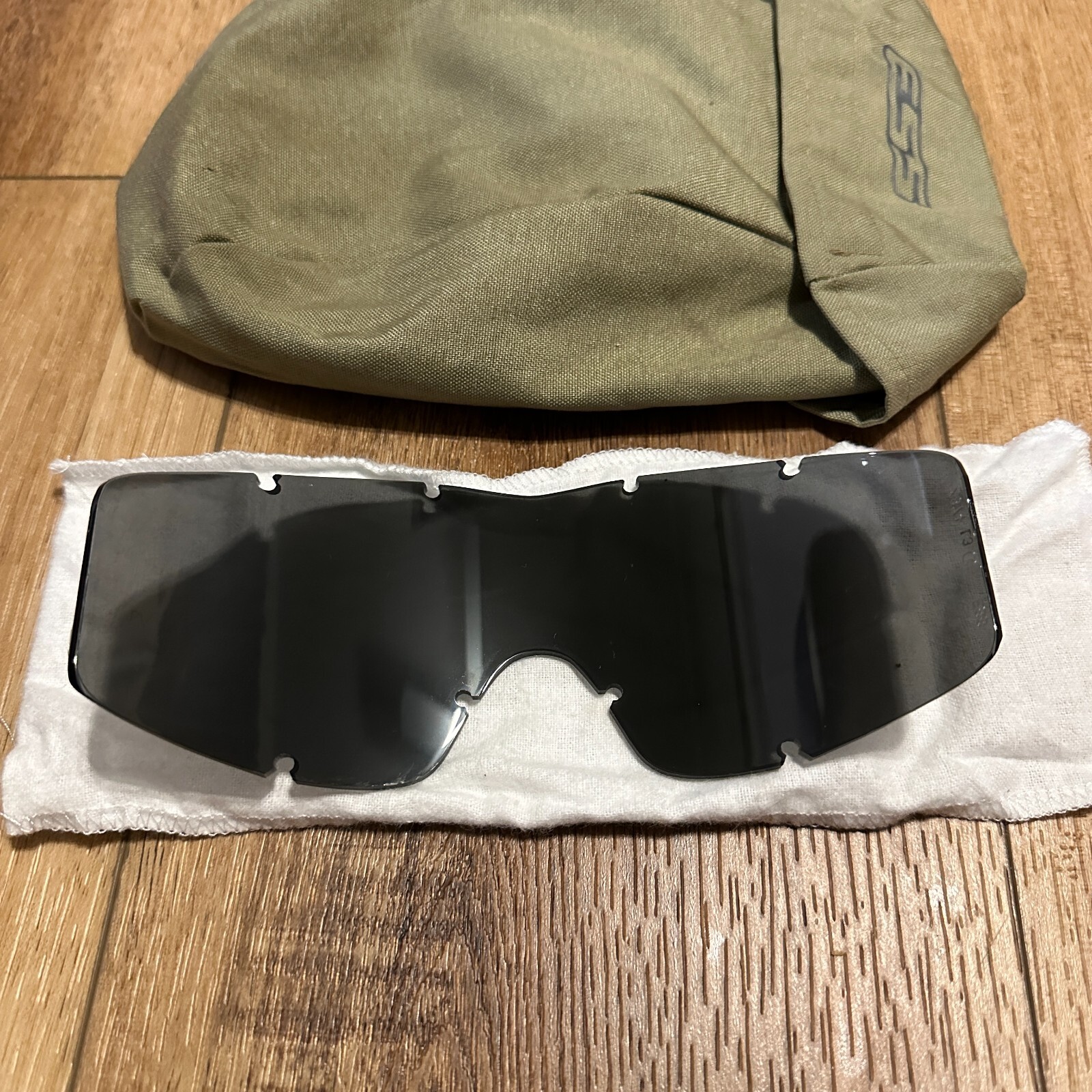 ESS Profile NVG Tan Goggles Military Issue - Clear and Tinted Lenses & Case