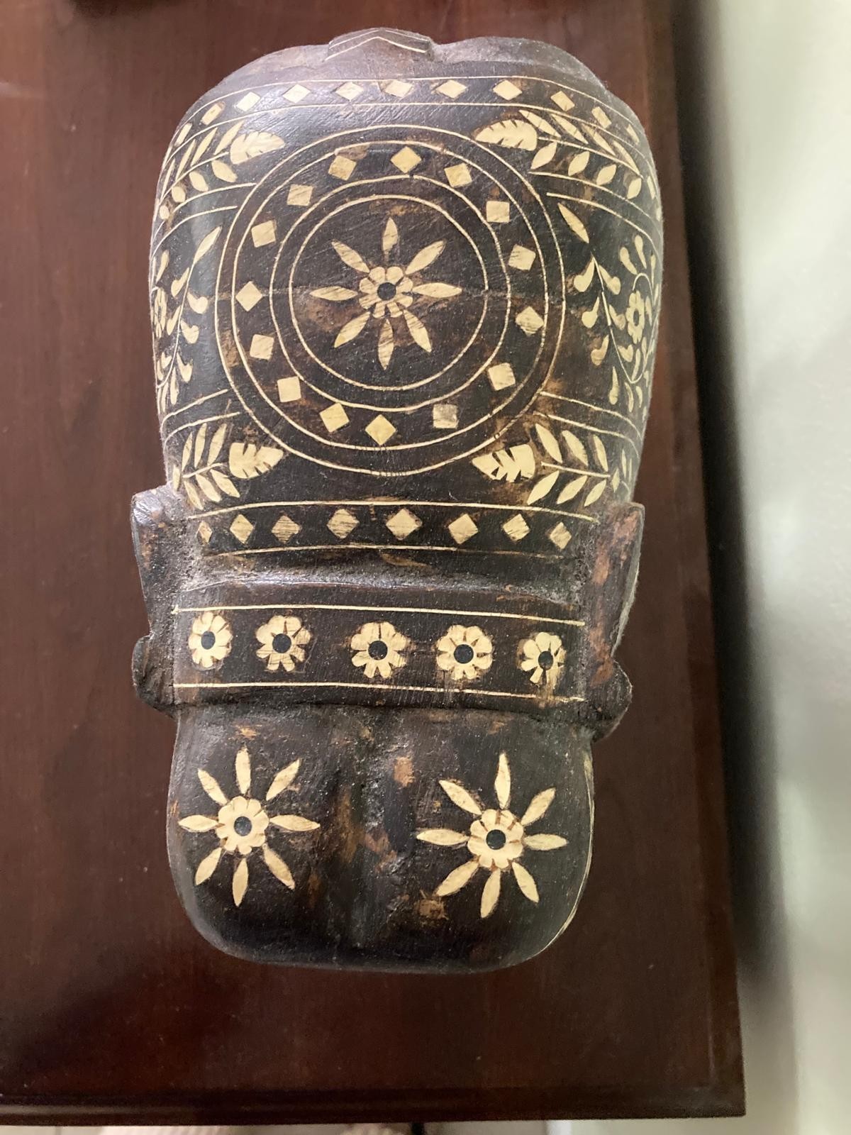 Vintage Elephant Rosewood Hand Carved inlay floral design 8" x 9.5" Heavy