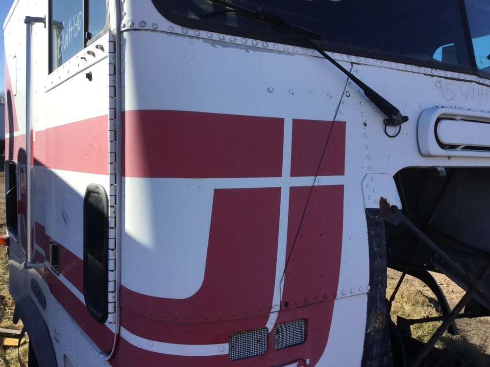 Freightliner FLB ALUMINUM Right/Passenger FRONT CAB CORNER Panel