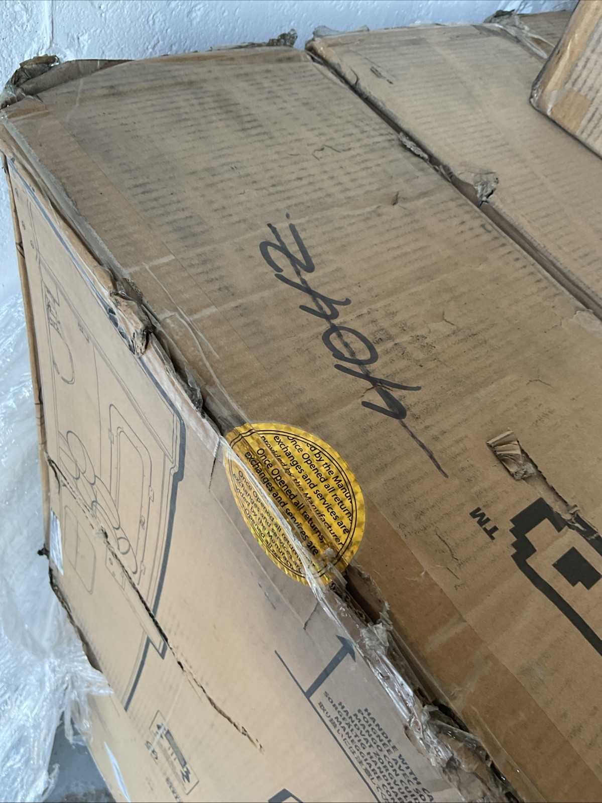 Arcade1Up Full-Size Claw Machine Light-Up Marquee Arcade Brand New