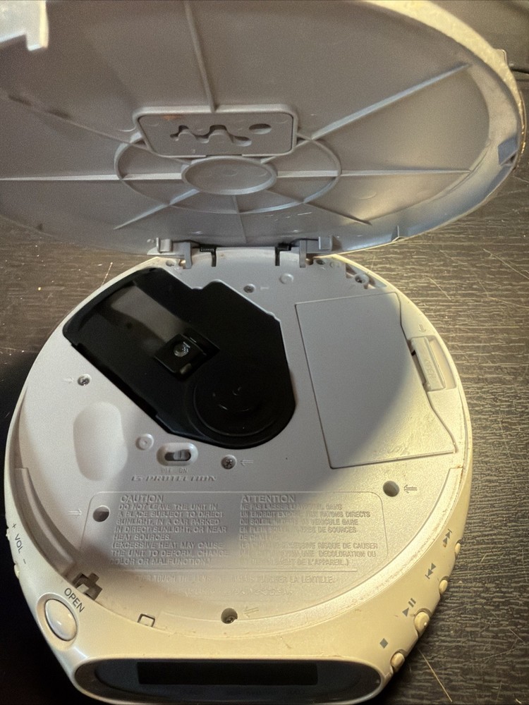 Sony CD Walkman - Personal CD Player - Silver (D- EJ360)