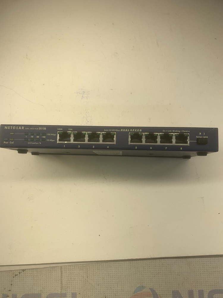 Netgear Dual Speed Hub DS108 Router