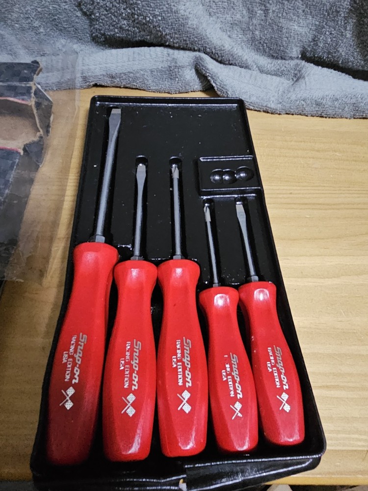 Snap-on Tools 5pc Racing Edition Screwdrivers Pin Missing