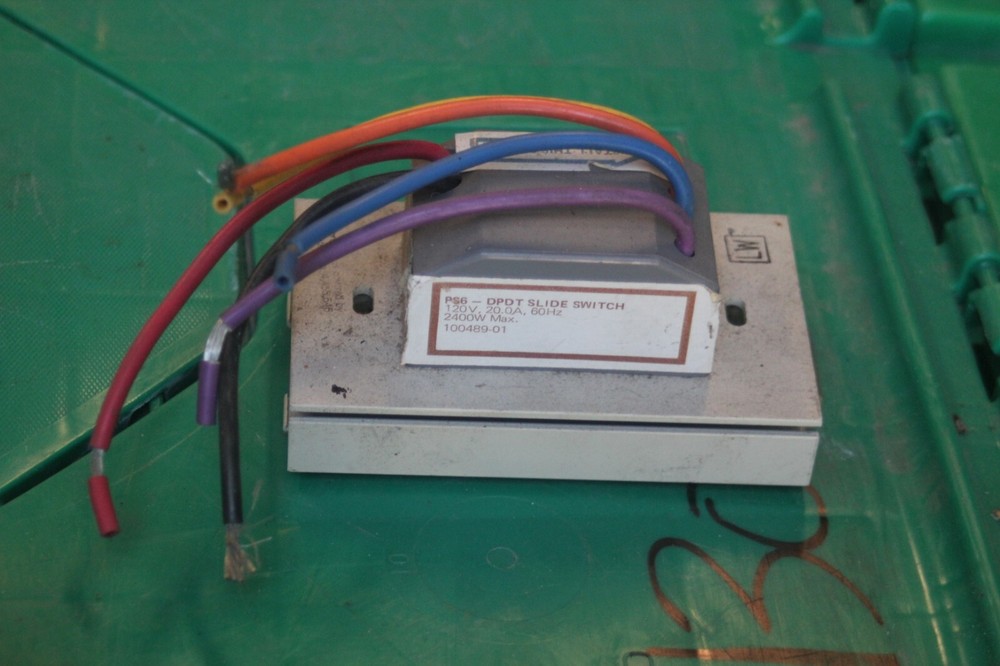 PS6-DPDT-Slide Switch 100489-01