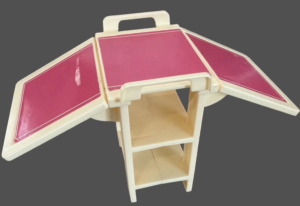 Barbie 1984 Vintage Kitchen