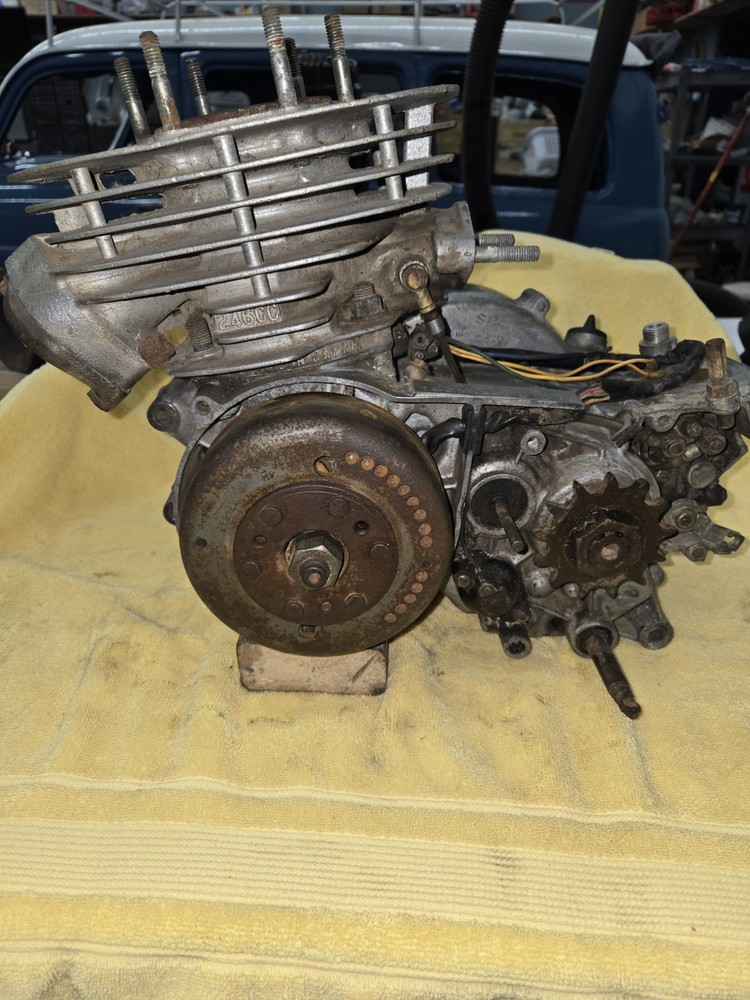 73 Suzuki TS 250 TS250 engine motor