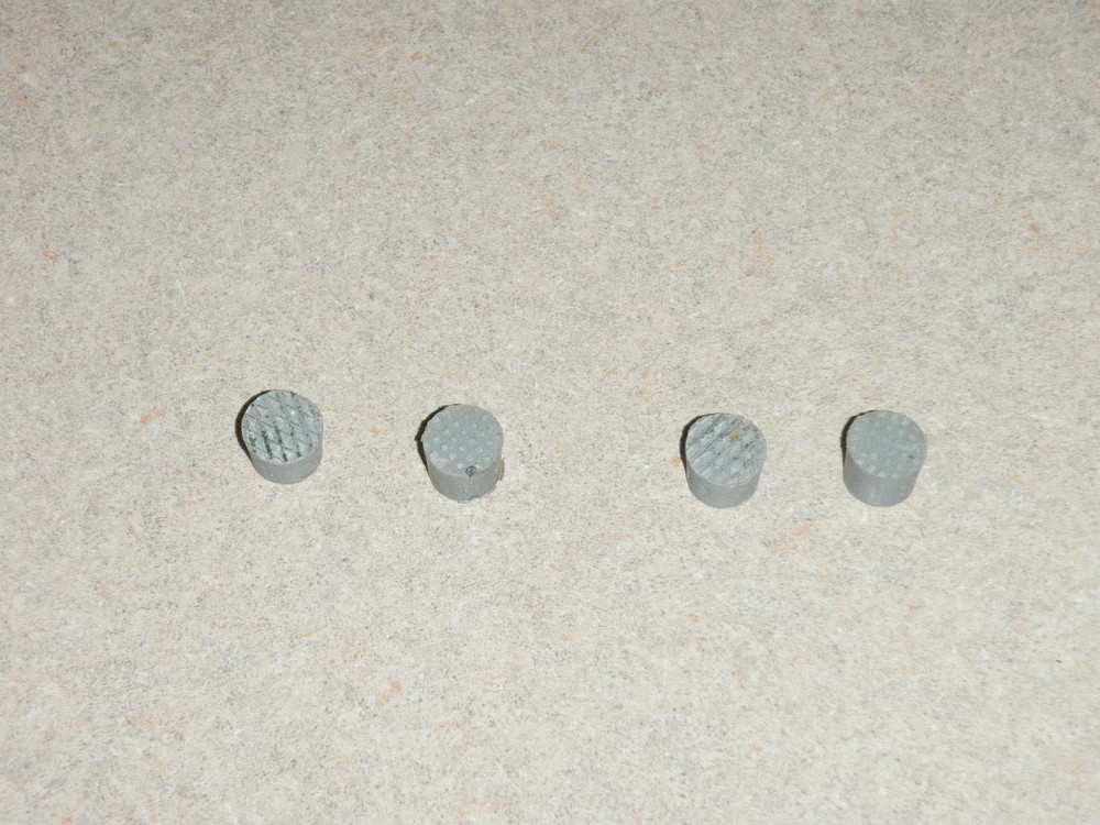 Toastmaster Bread Maker Machine Feet for Model TBR2