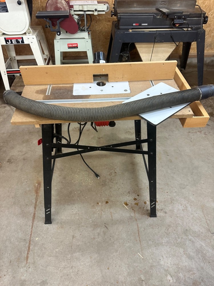 Freud Router & Kreg Custom Router Table (custom table) see description