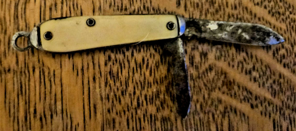 Keychain 2-Blade Colonial Prov. RI Folding Knife