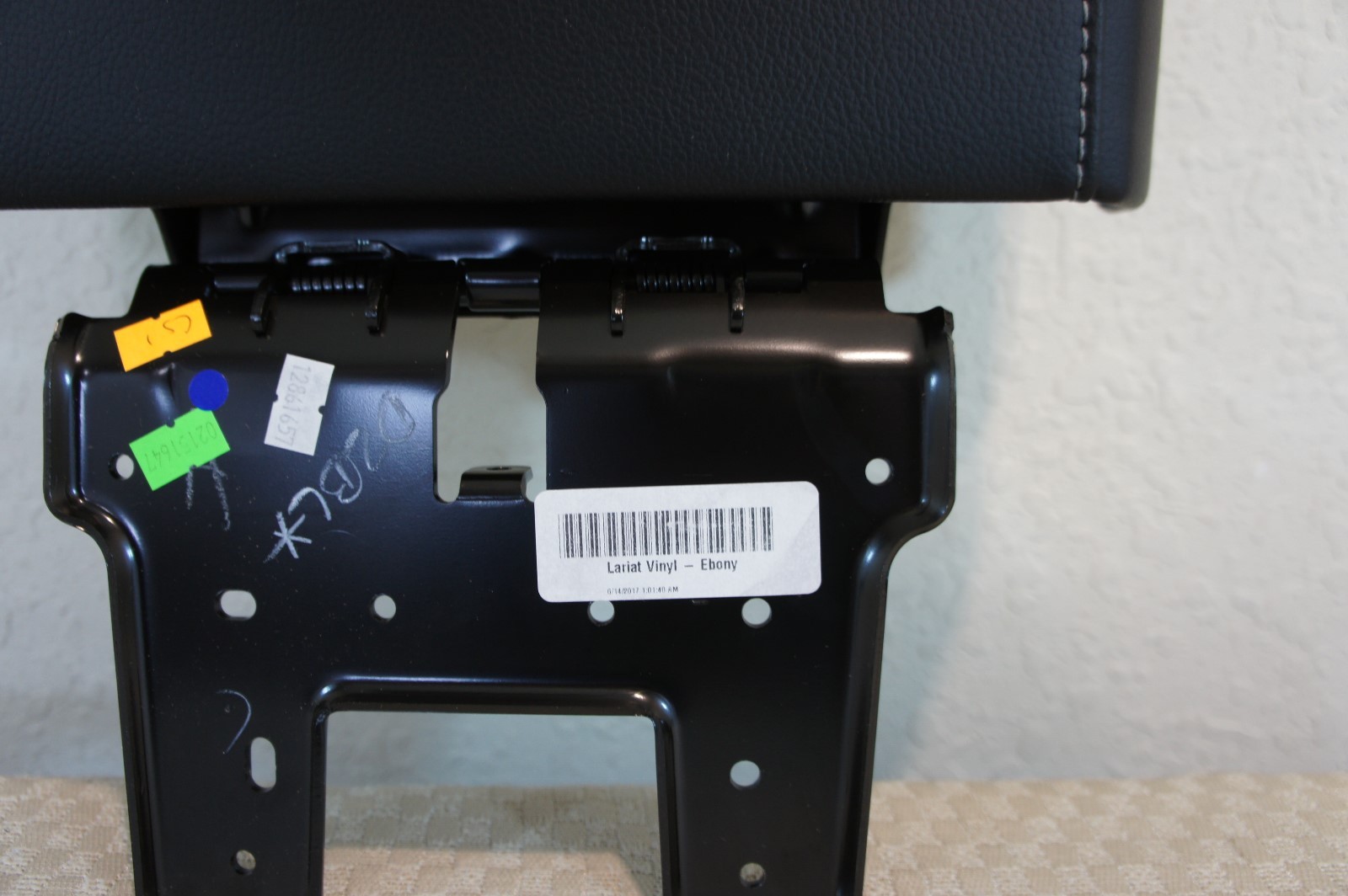 2015 2016 2017 2018 2019 2020 FORD F-150 LARIAT CENTER CONSOLE VINYL EBONY