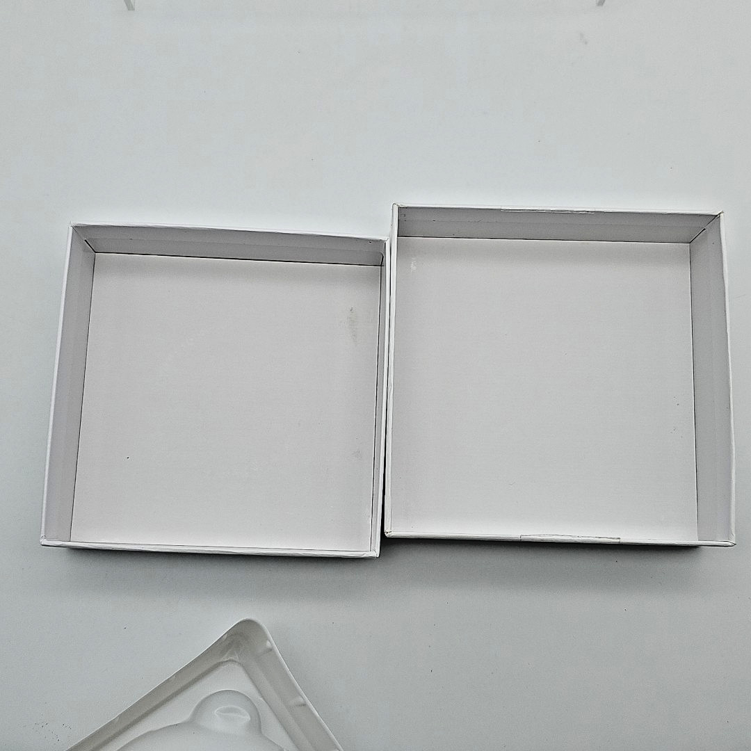 PINK Dental Retainer Case UV Light Sterilizer Storage Box Cleaner Disinfects